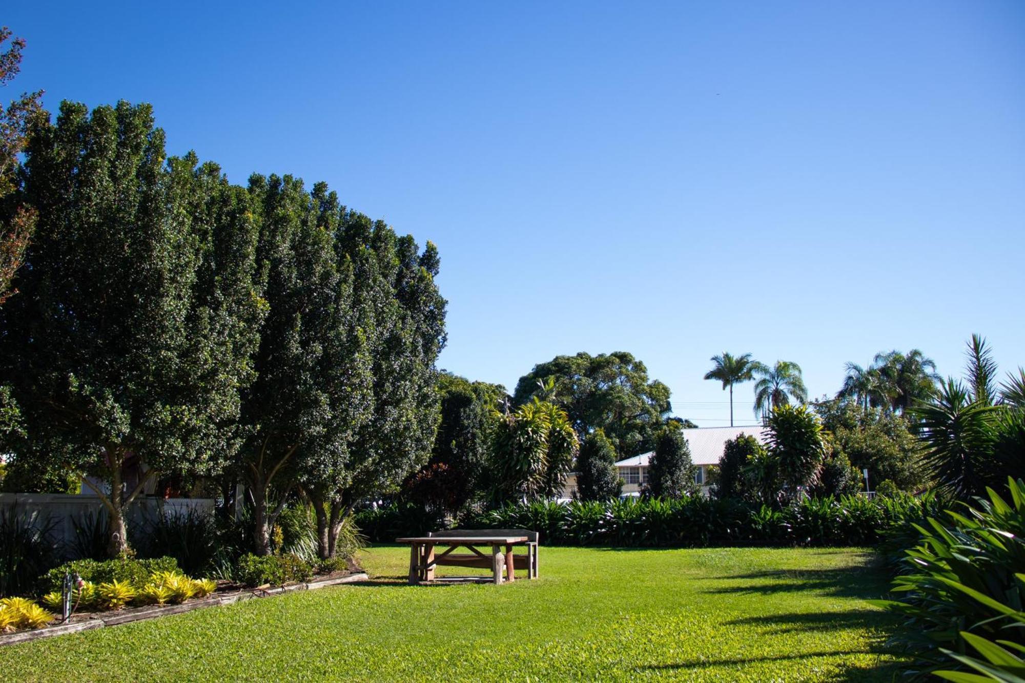 Bundaberg Spanish Motor Inn Kültér fotó